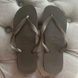 Havaianas flip flops